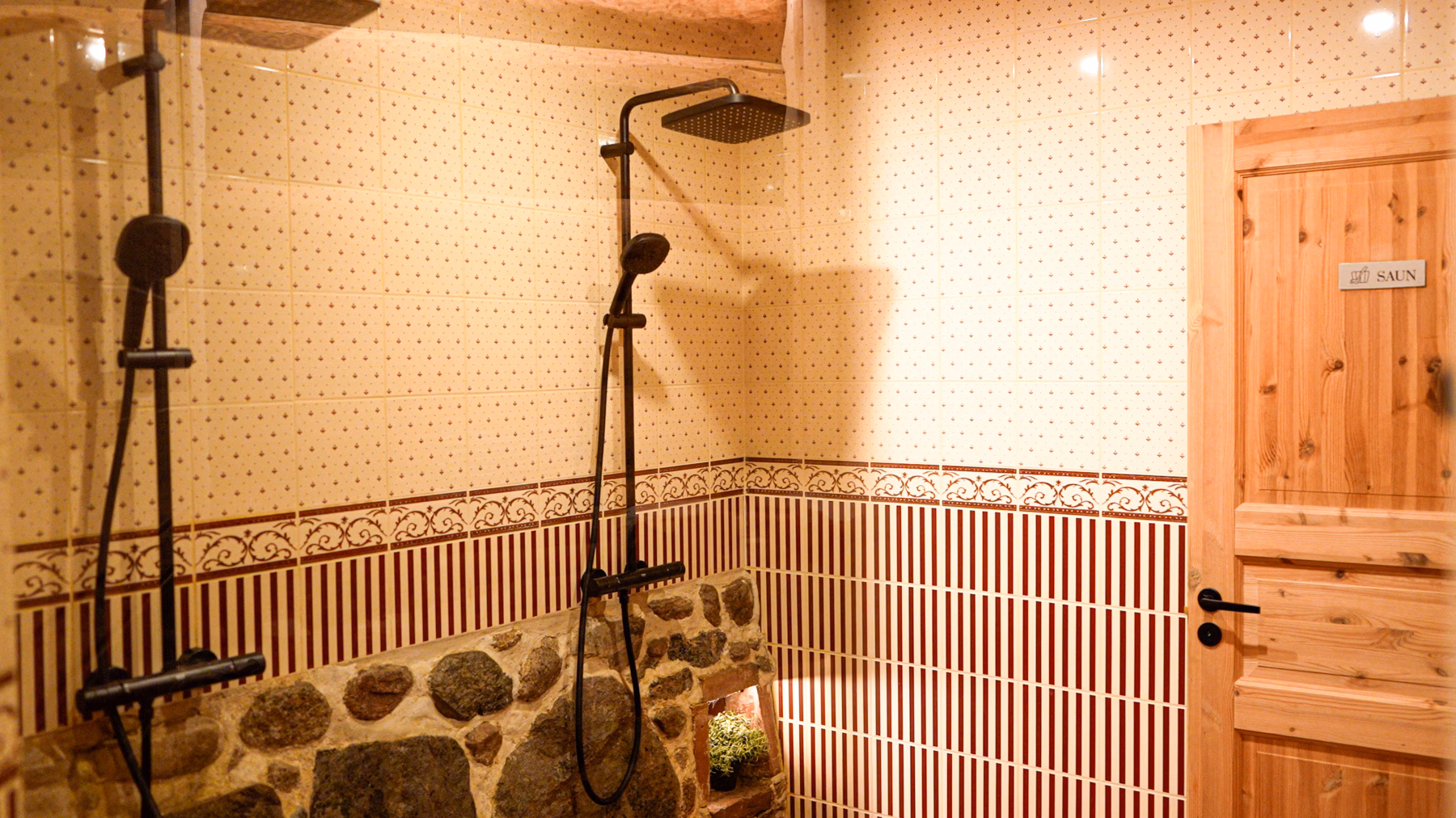 Majutus Jõgevamaa, peoruum